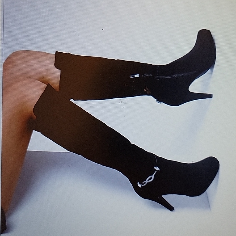 DREAM PAIRS black faux suede knee 1/2" platform 4" heel boot embellish 6.5 NEW…